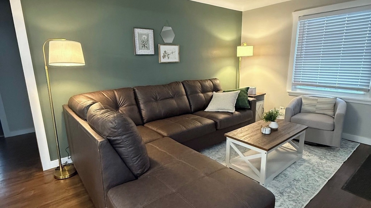 Photo of Livingroom in Audubon Park