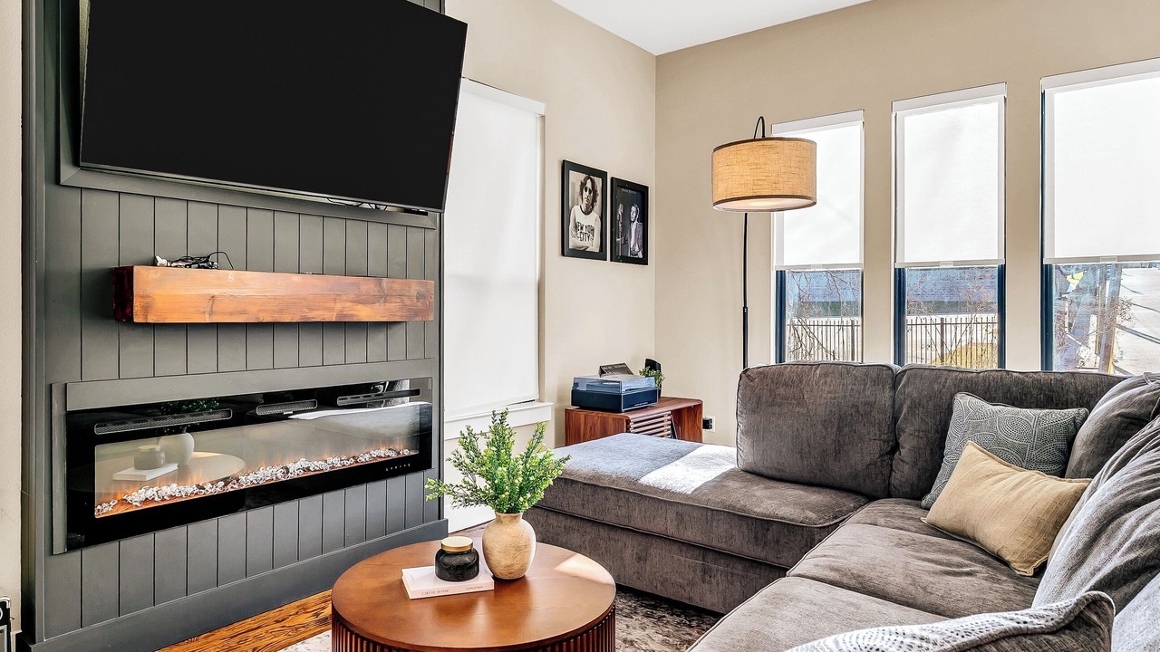 Photo of Livingroom in Cedar Crest