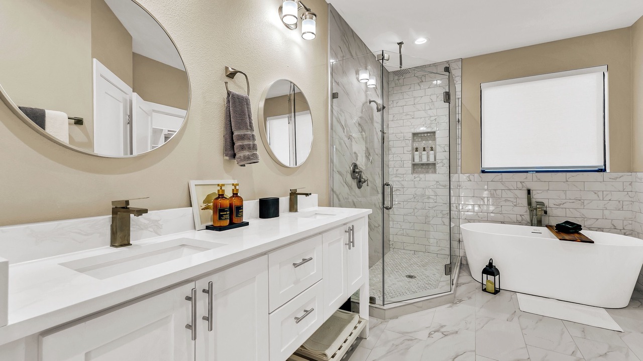 Photo of Bathroom in Cedar Crest