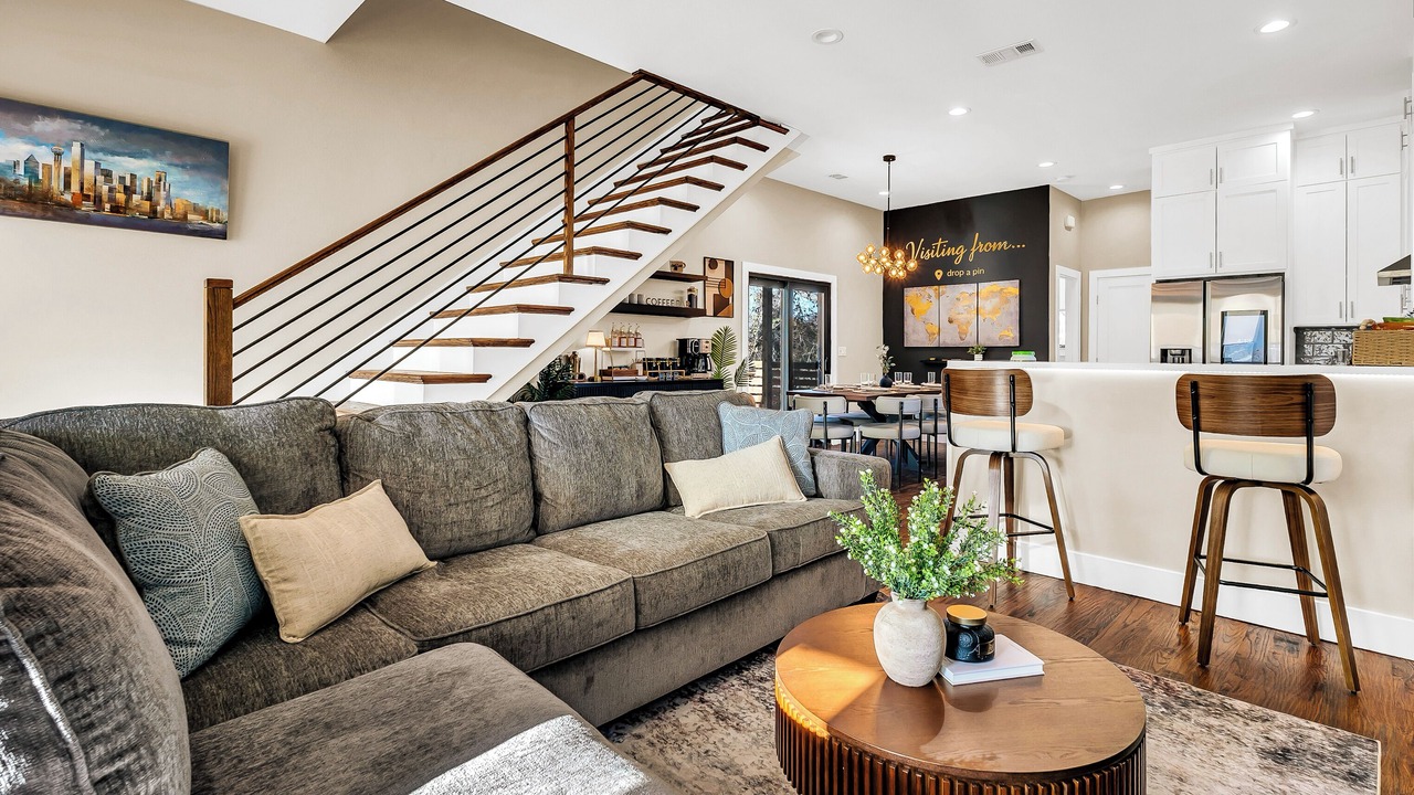 Photo of Livingroom in Cedar Crest