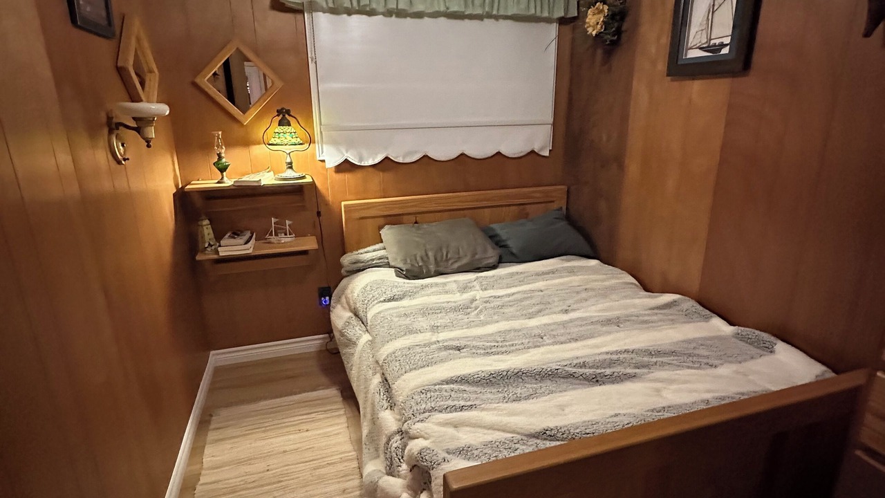 Photo of Bedroom in Saugeen Shores
