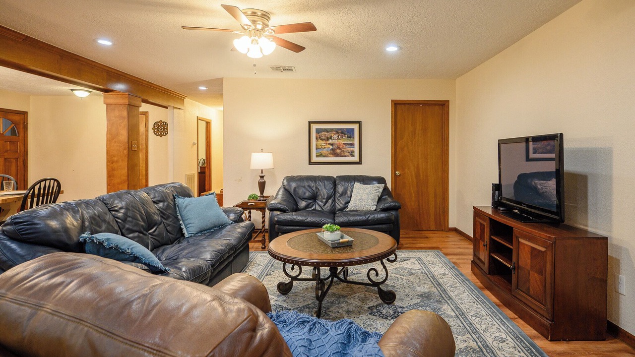 Photo of Livingroom in Tomball