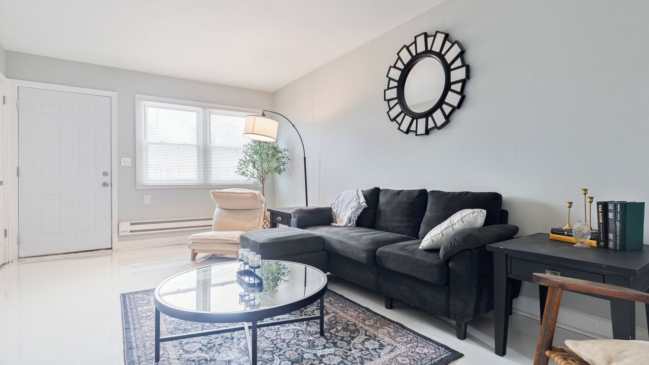Photo of Livingroom in East Ocean View