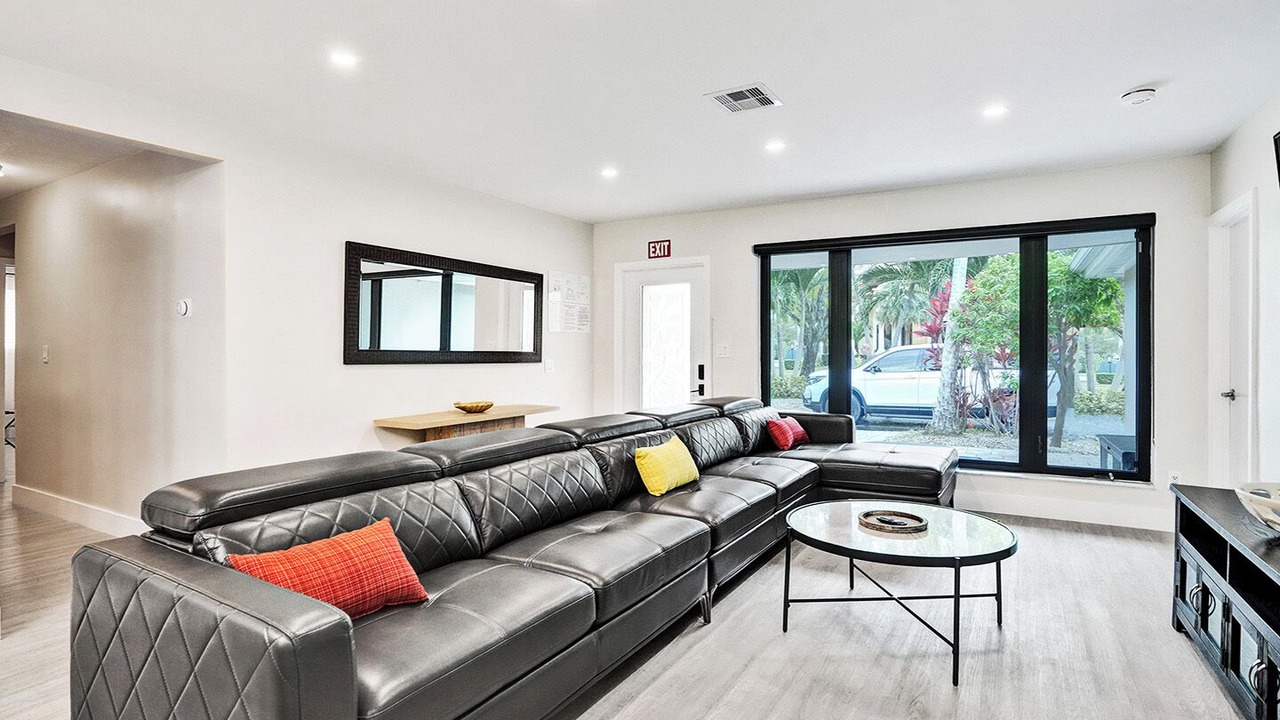 Photo of Livingroom in South Lake