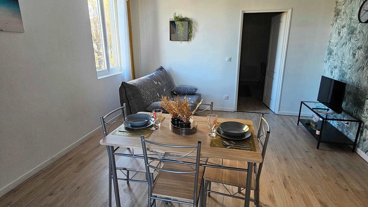 Photo of Livingroom in Charleville-Mezieres