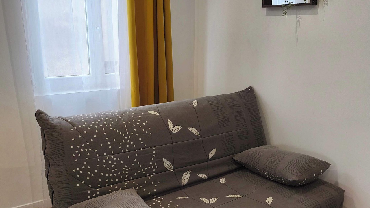 Photo of Livingroom in Charleville-Mezieres