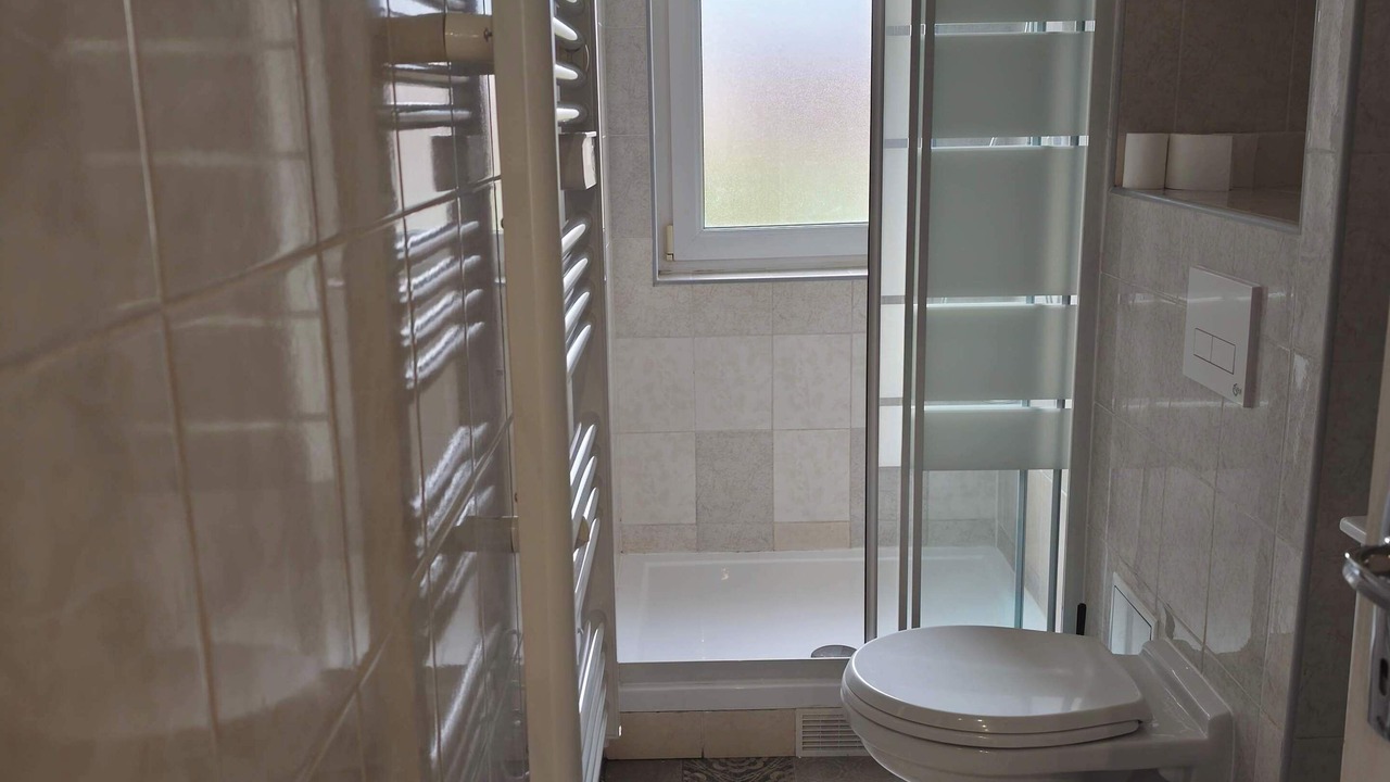 Photo of Bathroom in Charleville-Mezieres