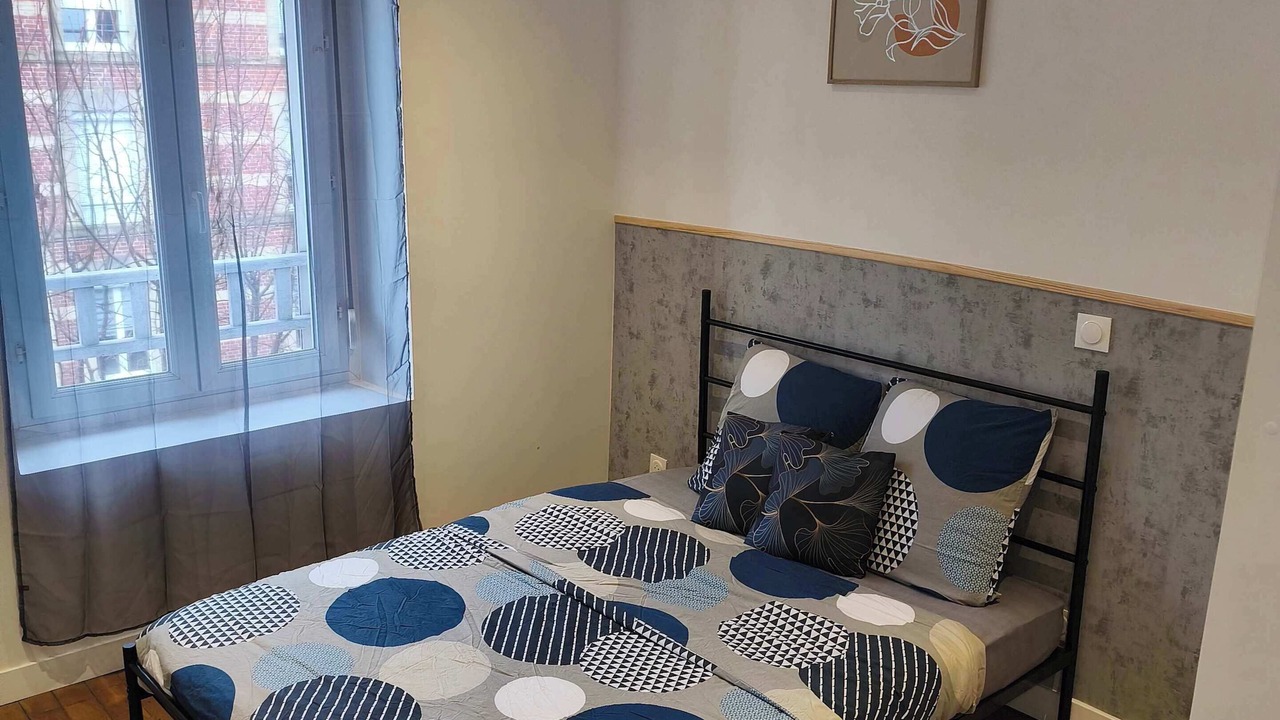 Photo of Bedroom in Charleville-Mezieres
