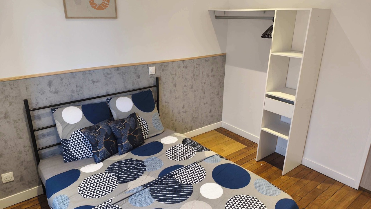 Photo of Bedroom in Charleville-Mezieres