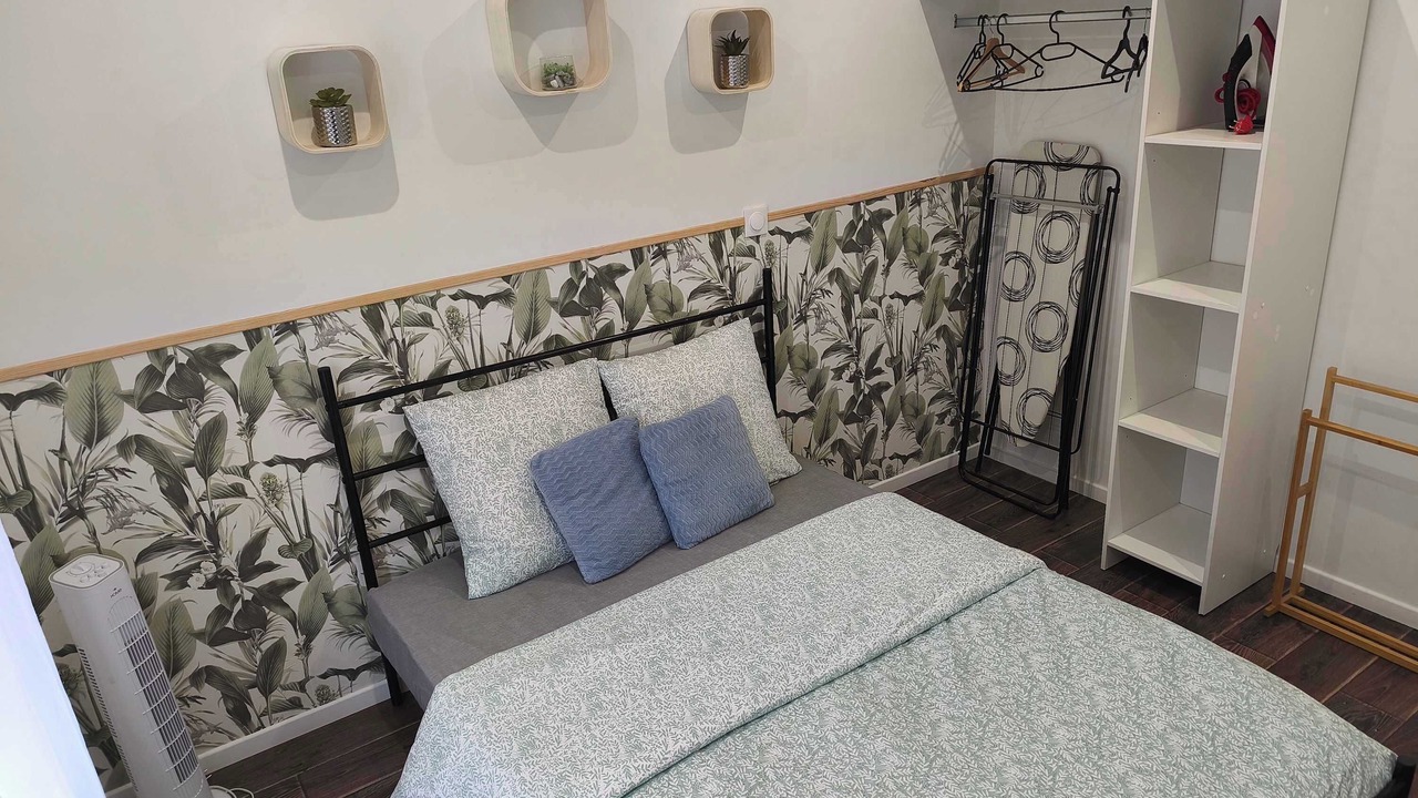 Photo of Bedroom in Charleville-Mezieres