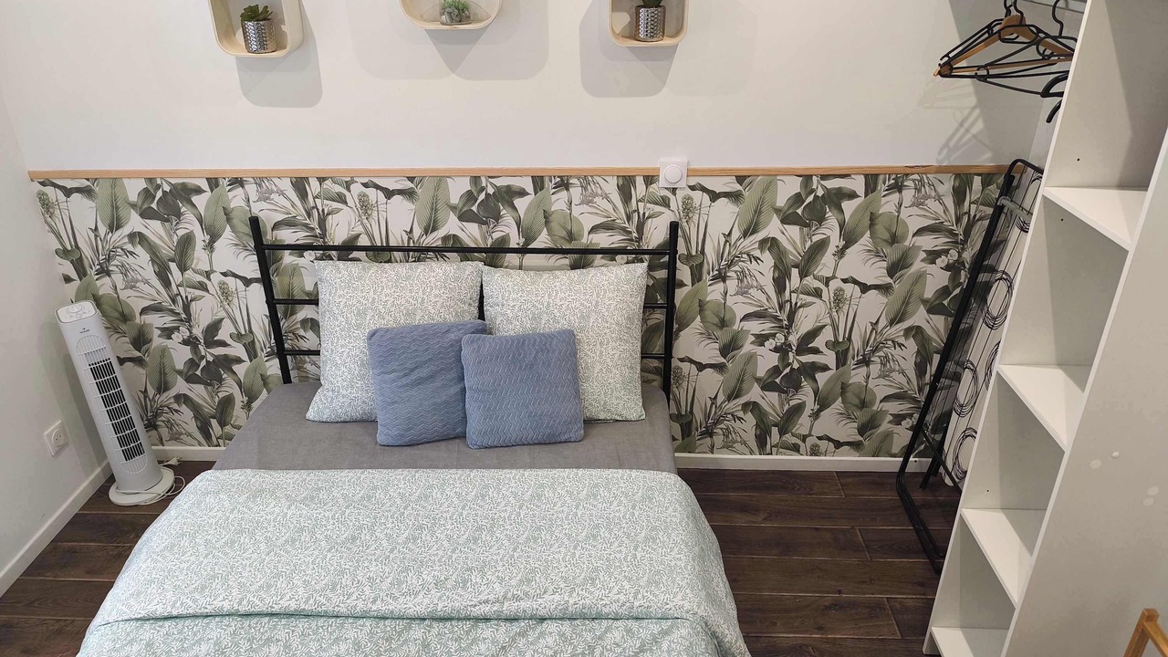 Photo of Bedroom in Charleville-Mezieres