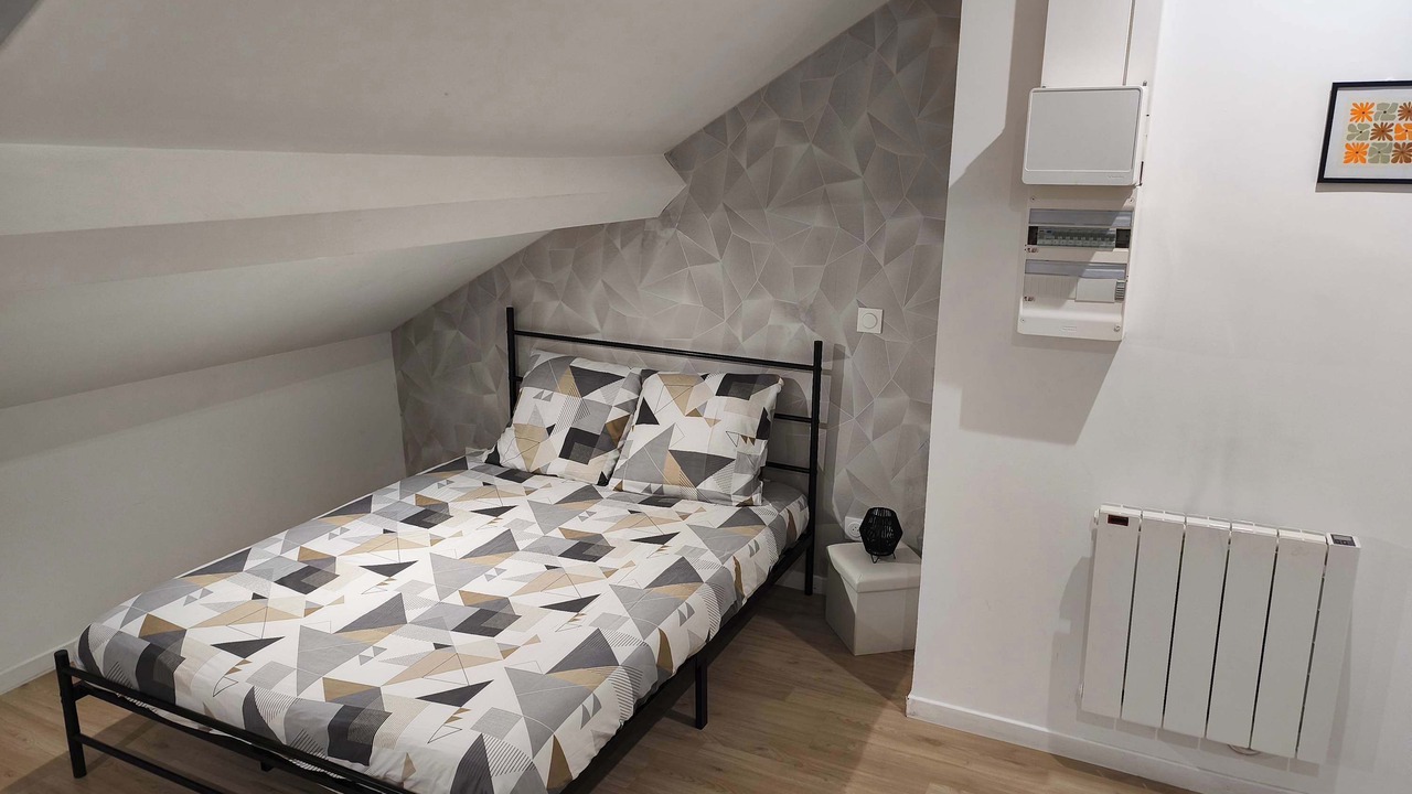 Photo of Bedroom in Charleville-Mezieres