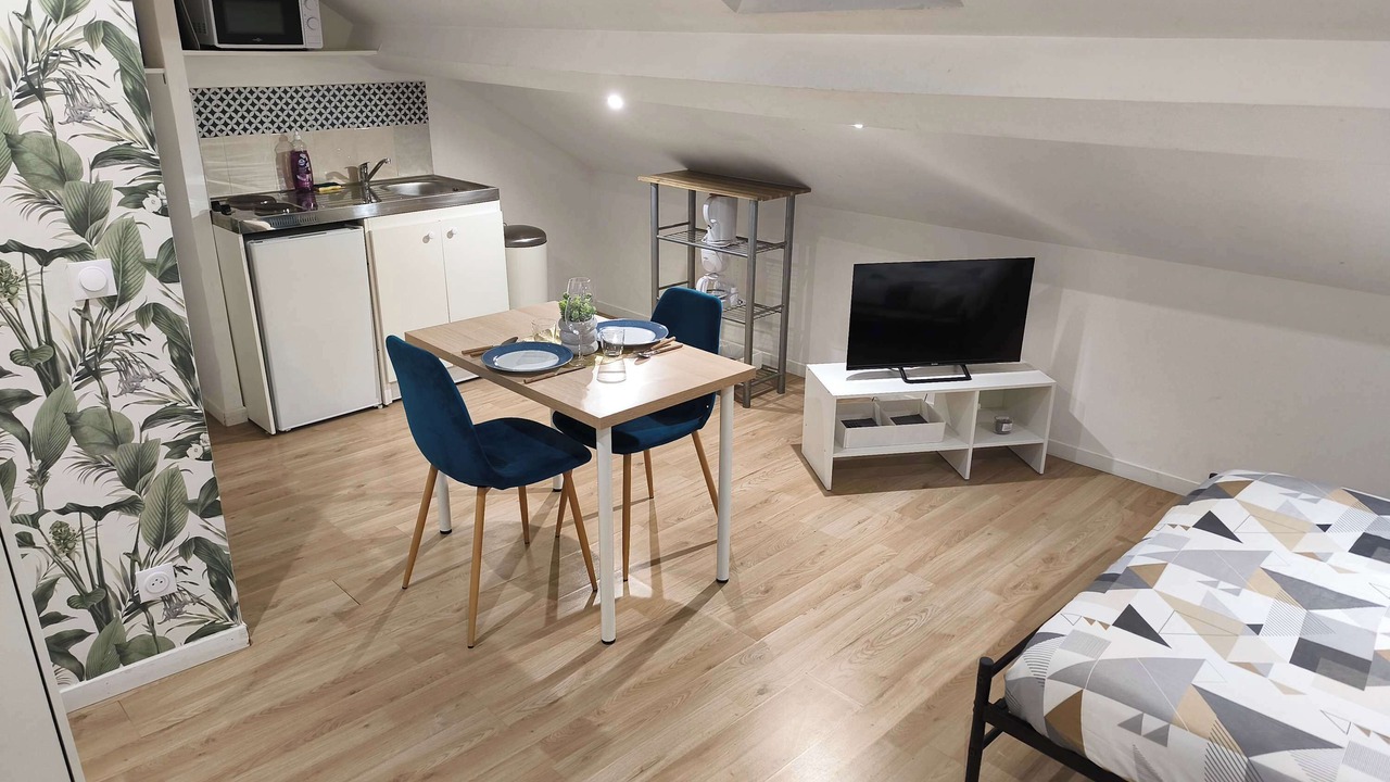 Photo of Bedroom in Charleville-Mezieres