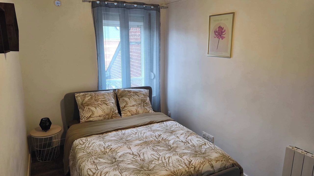 Photo of Bedroom in Charleville-Mezieres