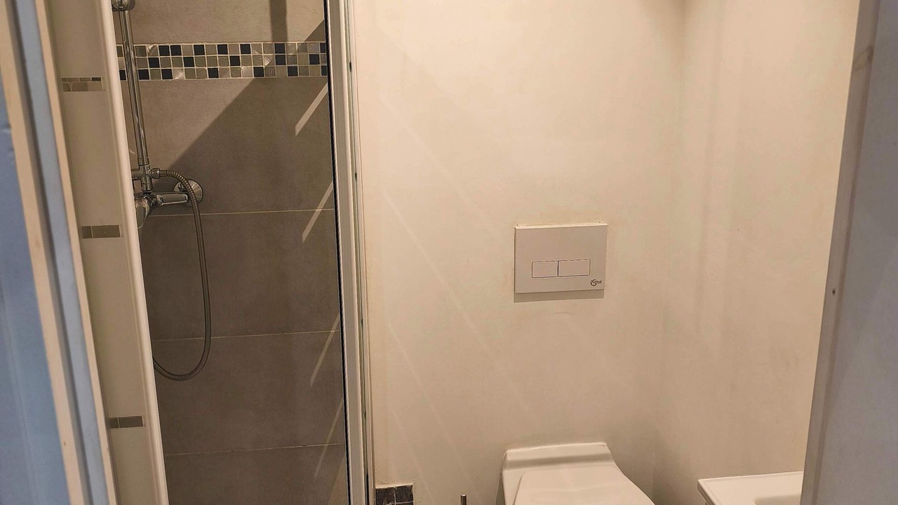 Photo of Bathroom in Charleville-Mezieres