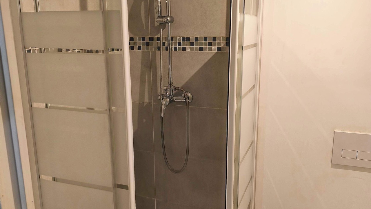 Photo of Bathroom in Charleville-Mezieres