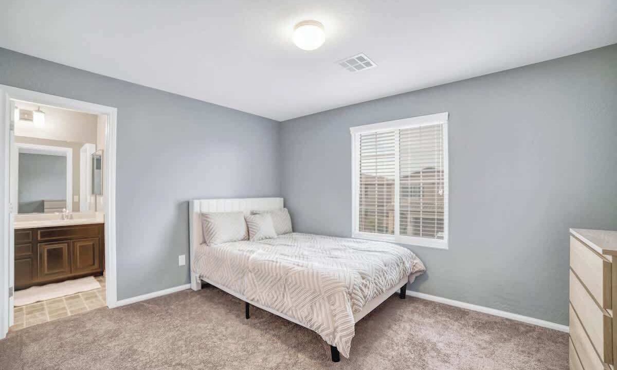 Photo of Bedroom in Whitney