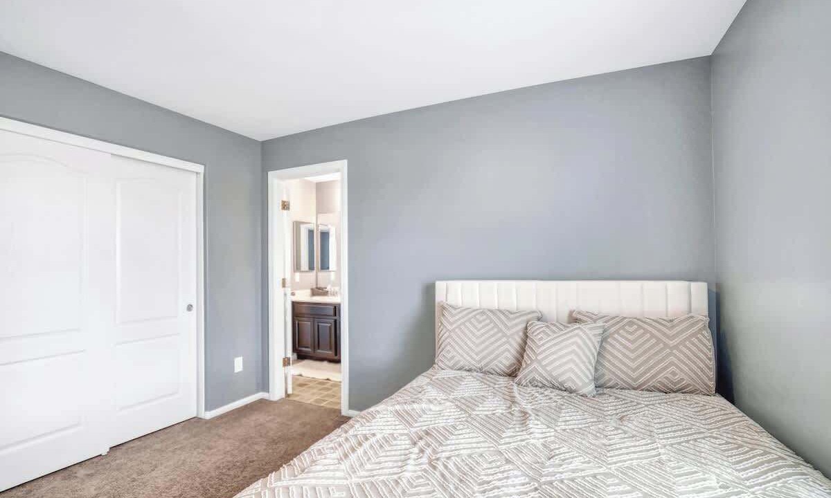 Photo of Bedroom in Whitney