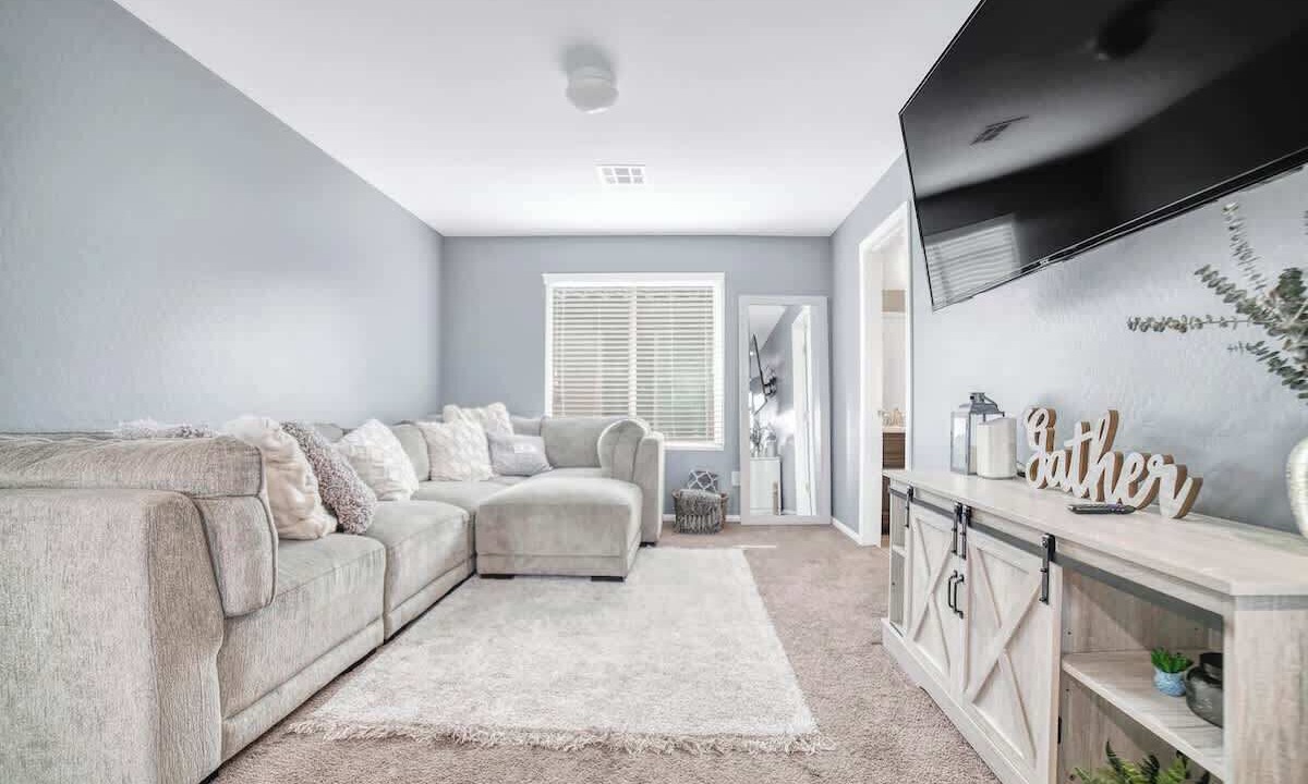 Photo of Bedroom in Whitney