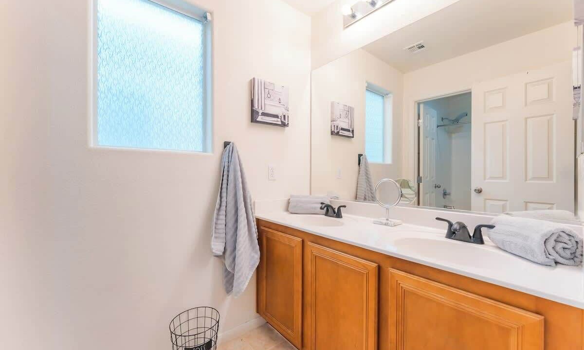 Photo of Bathroom in Centennial Hills