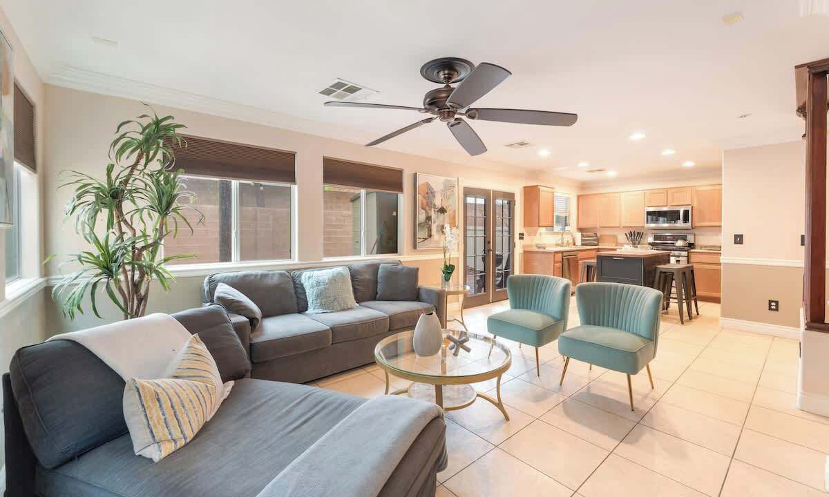 Photo of Livingroom in Centennial Hills