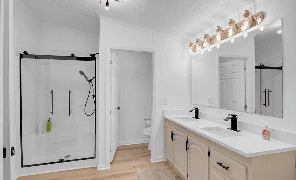 Photo of Bathroom in Wise