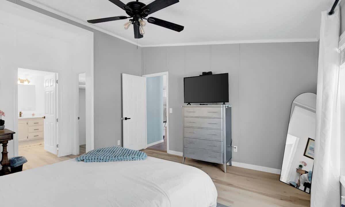 Photo of Bedroom in Wise