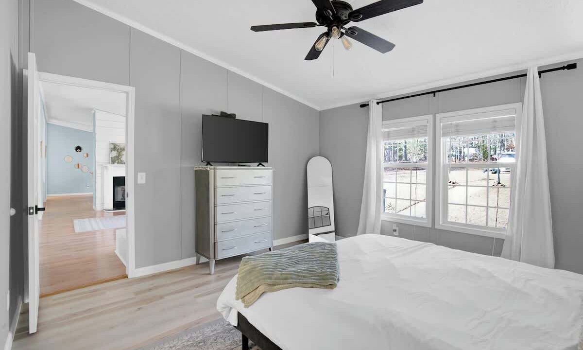 Photo of Bedroom in Wise