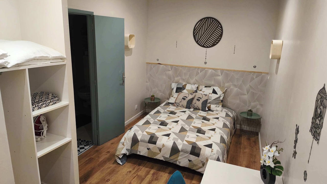 Photo of Bedroom in Charleville-Mezieres