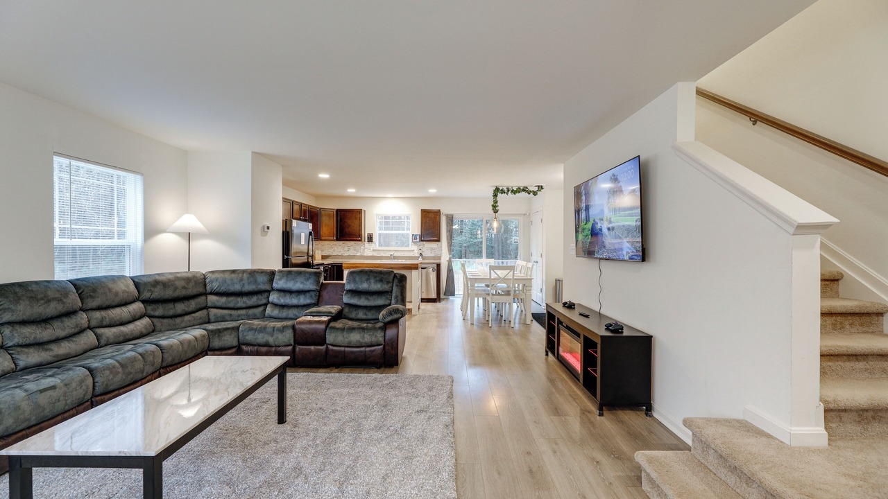 Photo of Livingroom in Captain's Cove