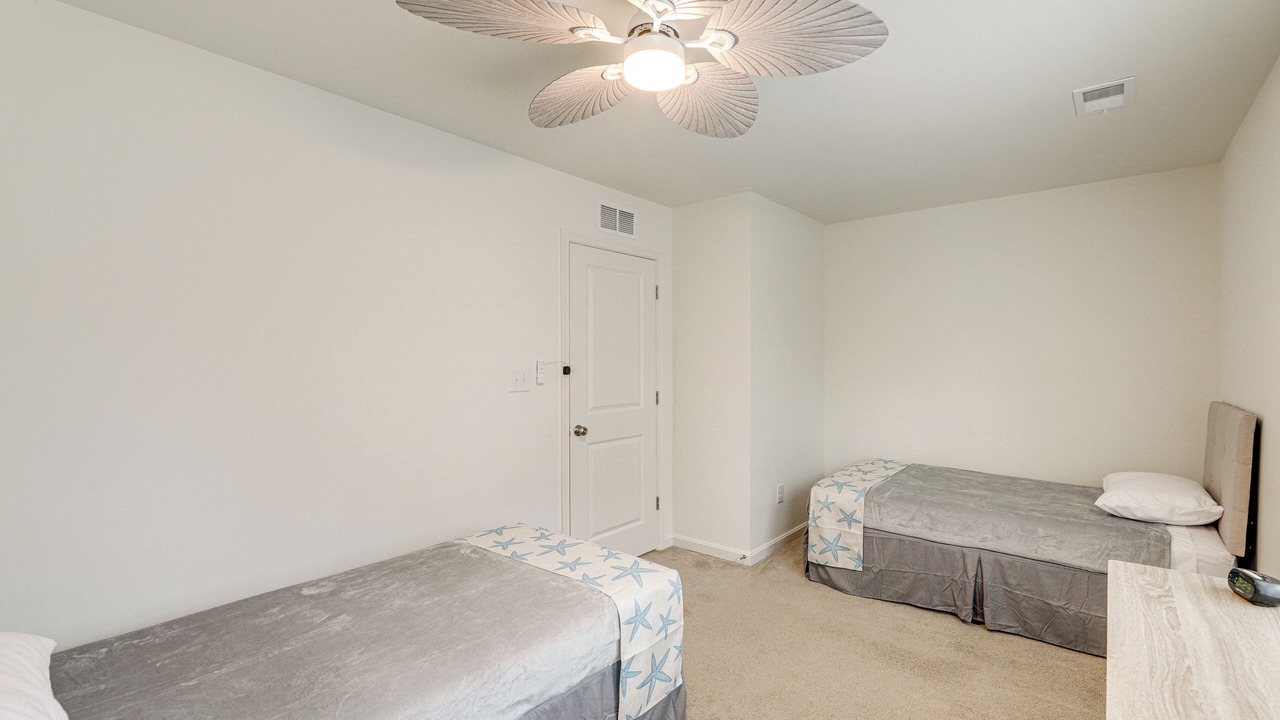 Photo of Bedroom in Captain's Cove