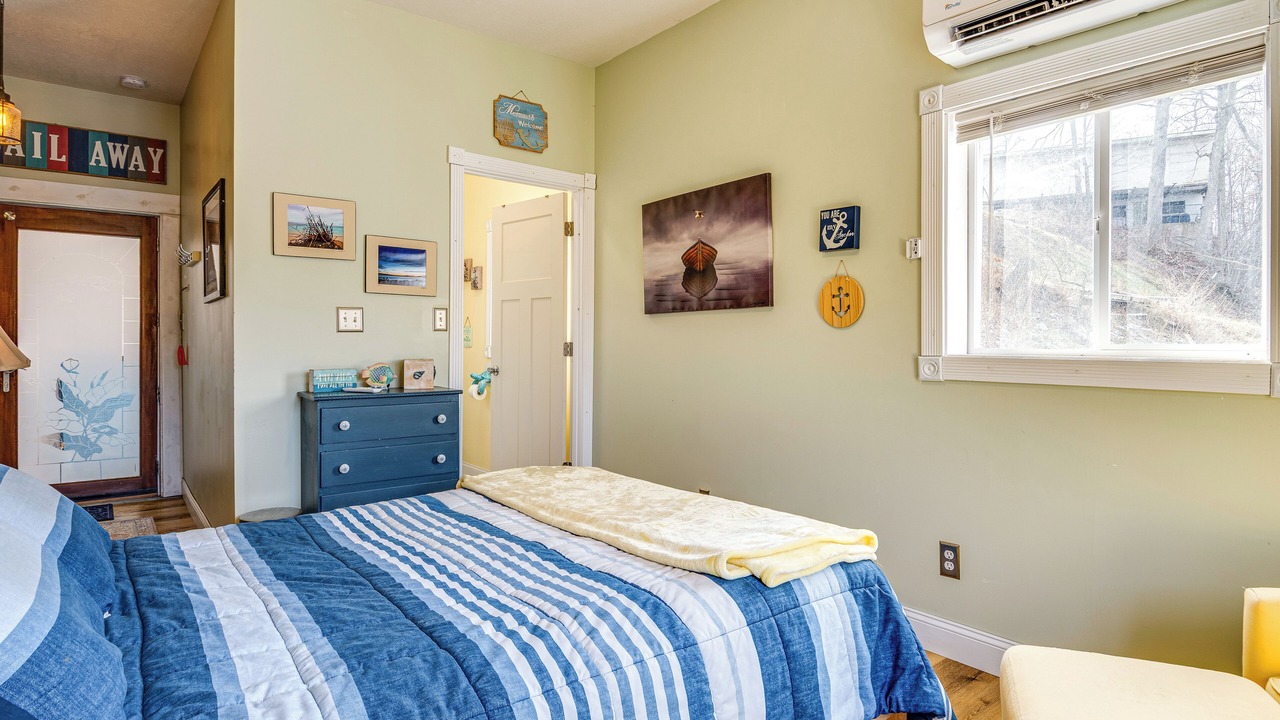 Photo of Bedroom in Monticello