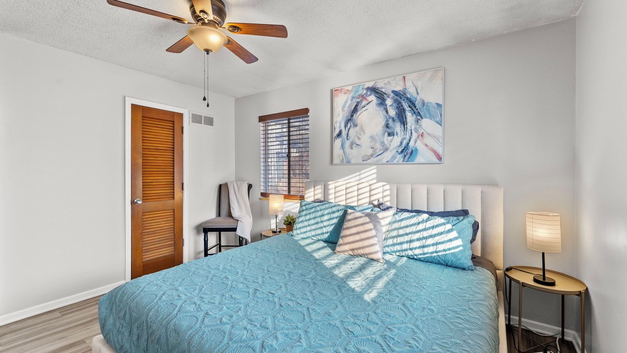 Photo of Bedroom in West Plaza