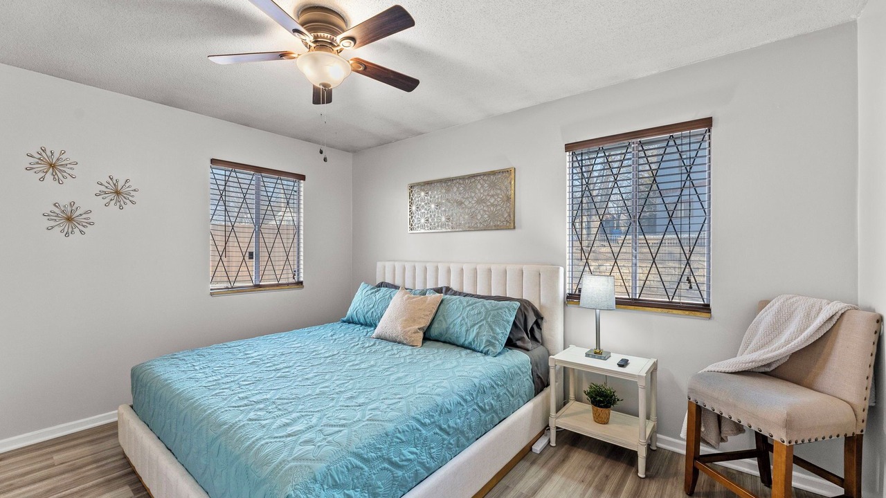 Photo of Bedroom in West Plaza
