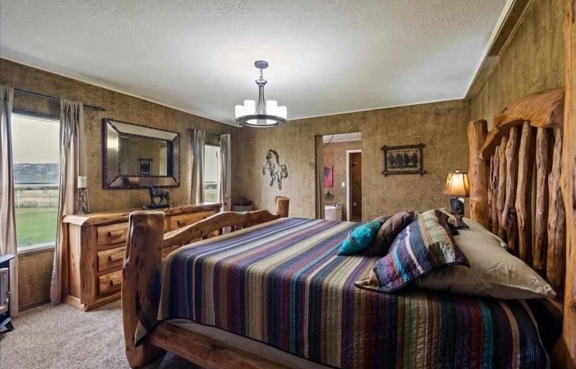 Photo of Bedroom in Lawton