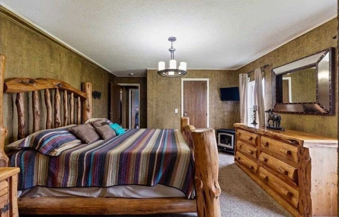 Photo of Bedroom in Lawton