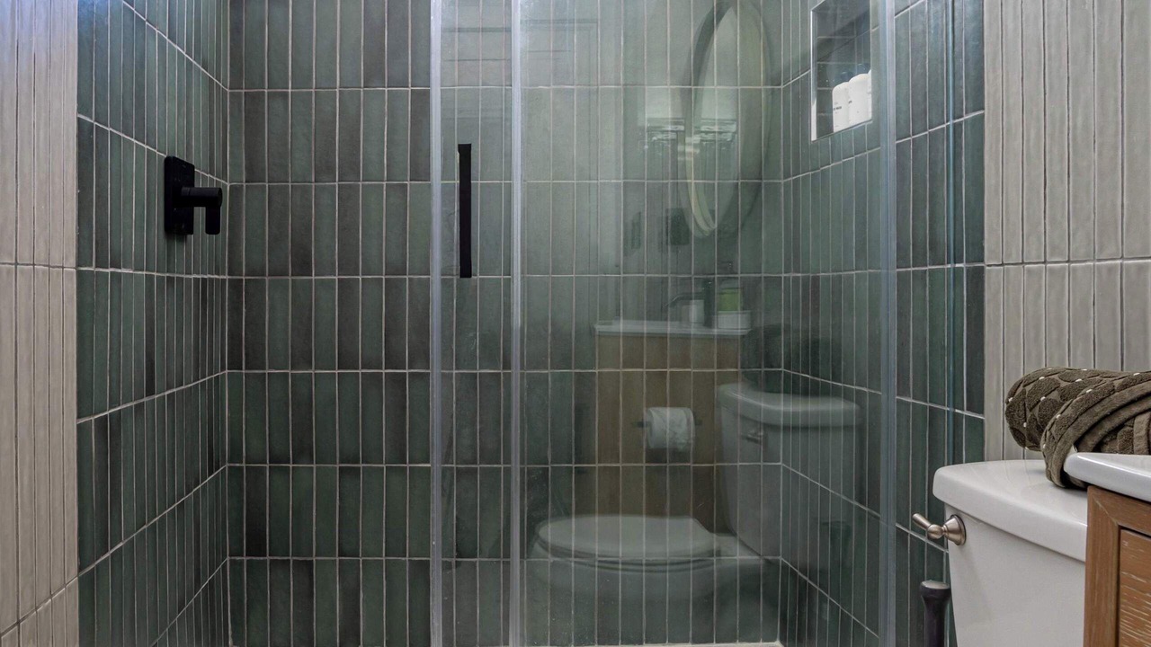 Photo of Bathroom in Roxbury