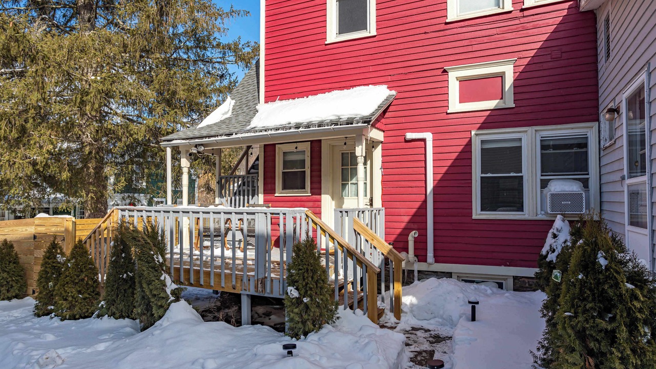 Photo of Outdoor in Roxbury