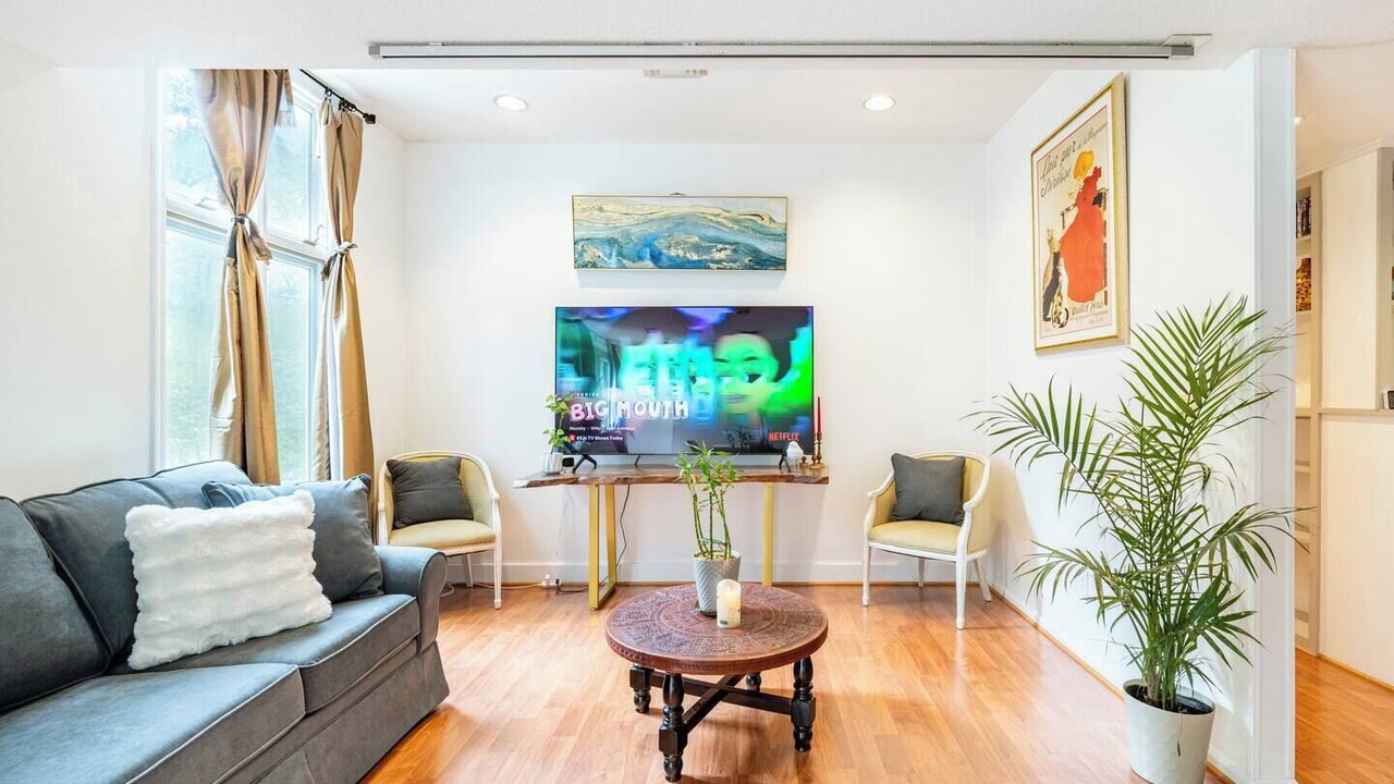 Photo of Livingroom in Weston