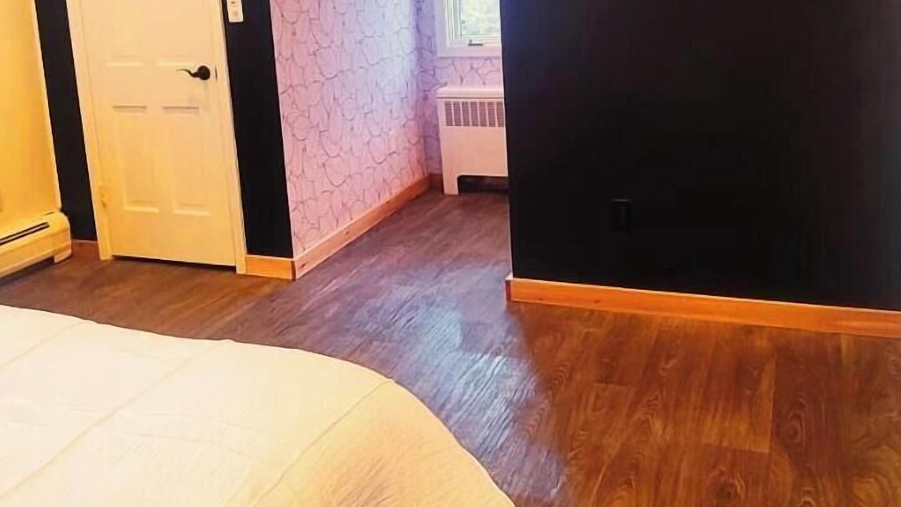 Photo of Bedroom in Weston