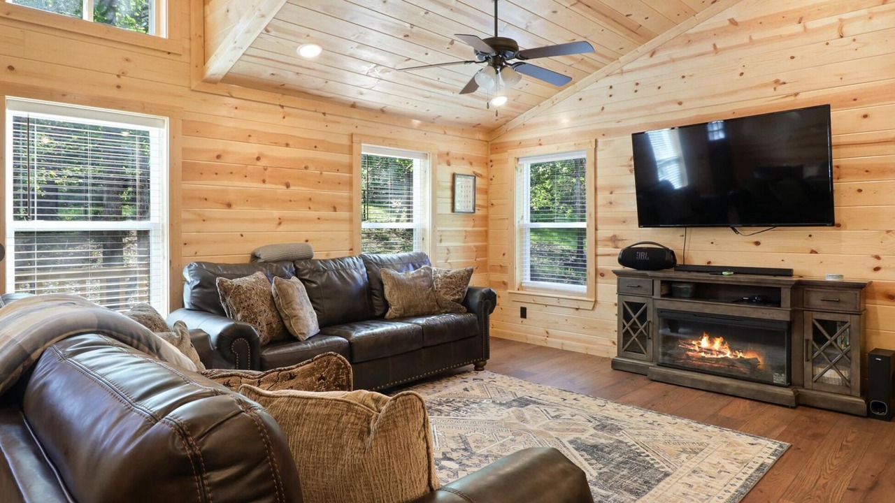 Photo of Livingroom in Anderson County