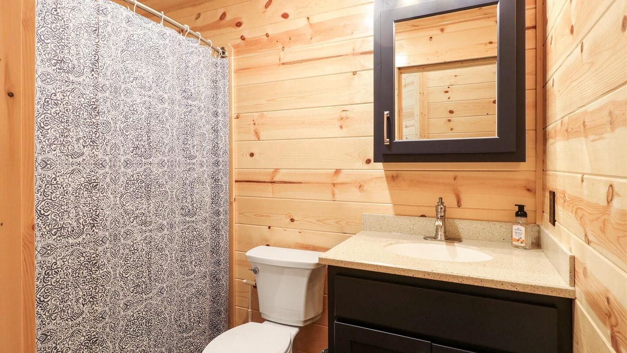 Photo of Bathroom in Anderson County
