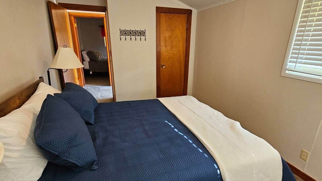 Photo of Bedroom in Grubville