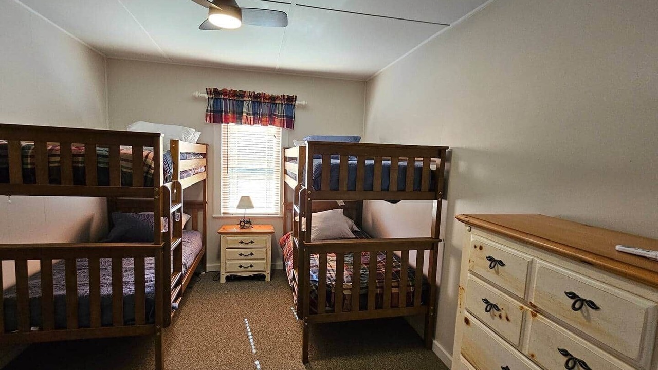 Photo of Bedroom in Grubville