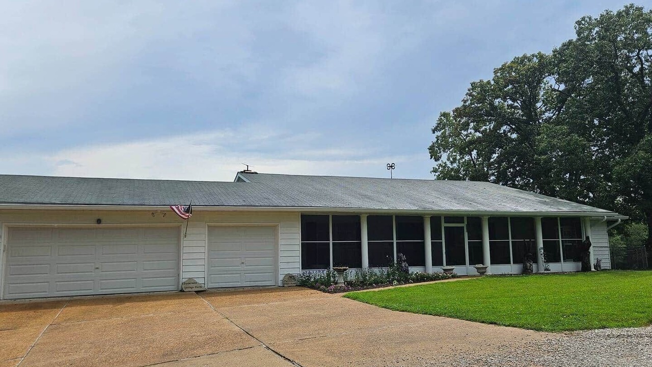 Photo of Outdoor in Grubville