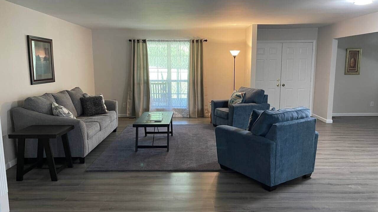Photo of Livingroom in Grubville