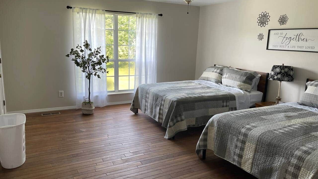 Photo of Bedroom in Grubville