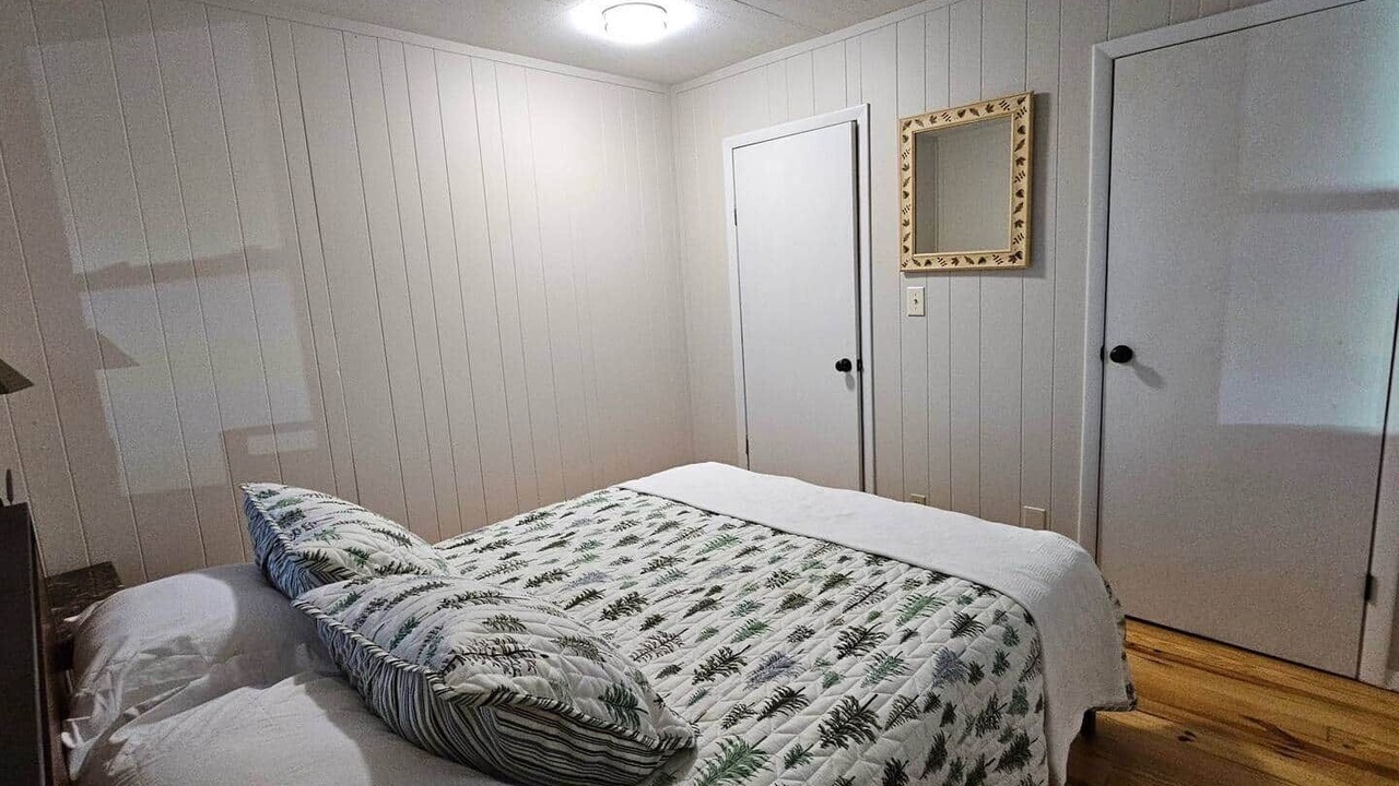 Photo of Bedroom in Grubville