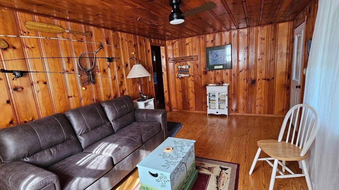 Photo of Livingroom in Grubville