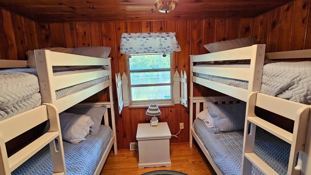 Photo of Bedroom in Grubville